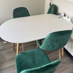 Modern Century Style Dining Table & 4 Chairs