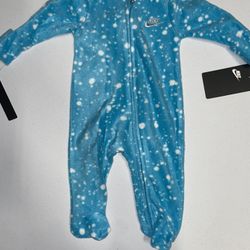 Nike: Baby Girl’s Blue & White Dots Fleece Onesie (3 Months)