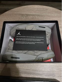 KAWS x Air Jordan 4 retro ‘cool grey’ size 8