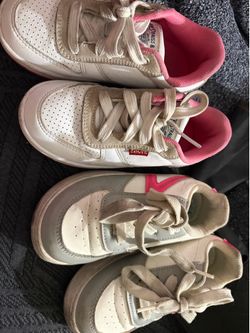 Shoes 10c