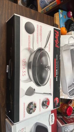 Parini non stick wok pan