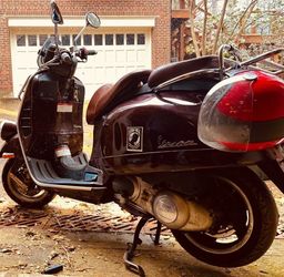 Piaggio Vespa GTV 300 - CLEAR TITLE