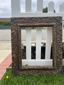 Old gold ornate picture frame