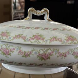 Antique Limoges Porcelain Covered Vegetable Dish Or Soup Tureen