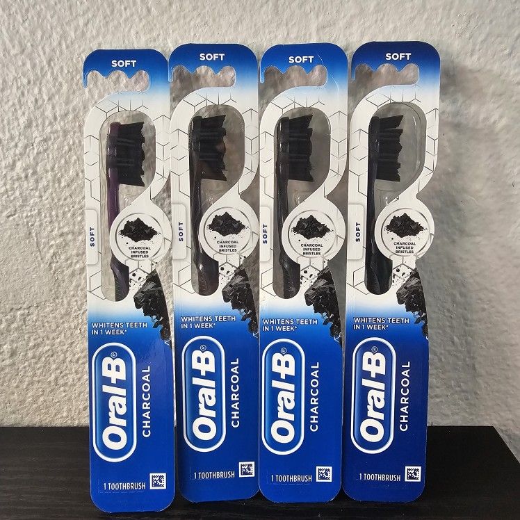 Oral B Toothbrushes (Charcoal)