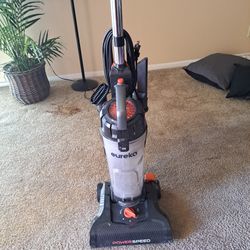 Eureka Power Speed Vacuum With All Attachments 
