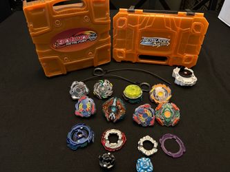 Nice Beyblades Lot including 2 Cases