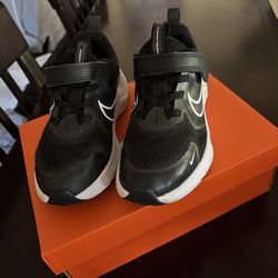 Nike Cosmic Runners 12C