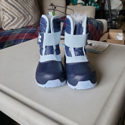 Girl Snow Boots Size9/10