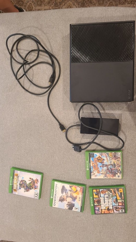 Xbox 1, 4 Games, NO controller