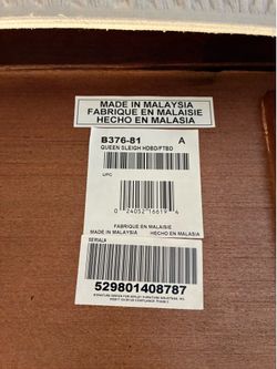 Queen Sleigh Bed Set