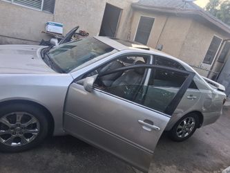 Toyota camry 2005 v6 XLE MIY LUJOSO LIMPIO super económico todo en regla salvaje .. cero fallas pasa smog batería tien3 garantía aun .. detall3s estét