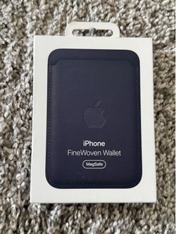 Apple fine woven wallet