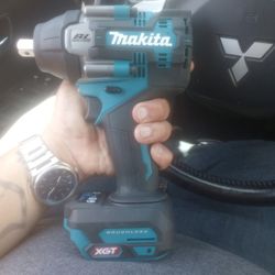 Makita 40v Brushless Xgt 1/2 Impact