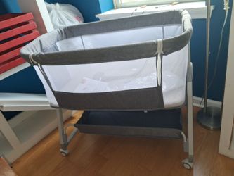 Baby Bassinet with Wheels and Storage