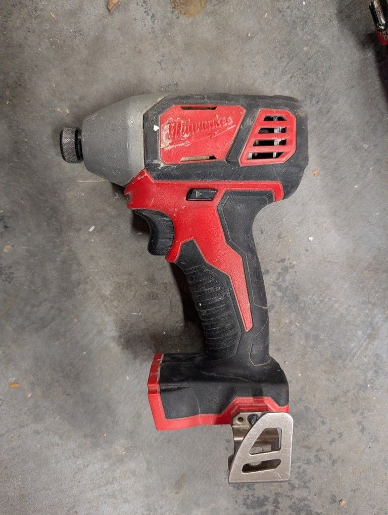 Milwaukee M18 18V Lithium-lon Cordless 1/4 in. Hex Impact Driver (Tool-Only) 2656-20