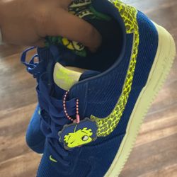  Betty Boo Nikes Sz.11