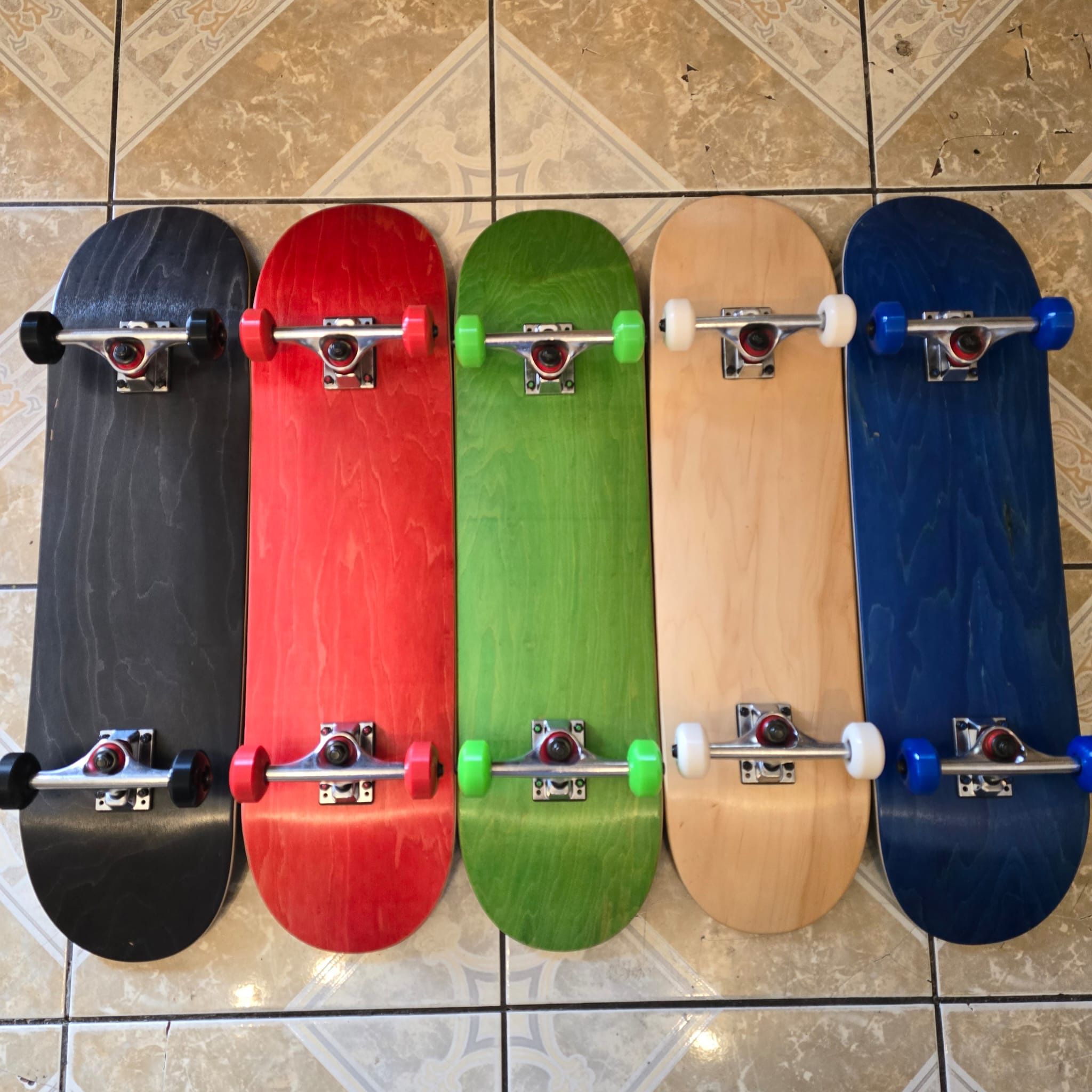 Skateboards Sizes 8.25 And 8.50