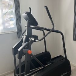 Elliptical- Nordictrack A.C.T