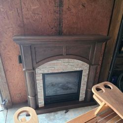  newer electric fireplace looks great