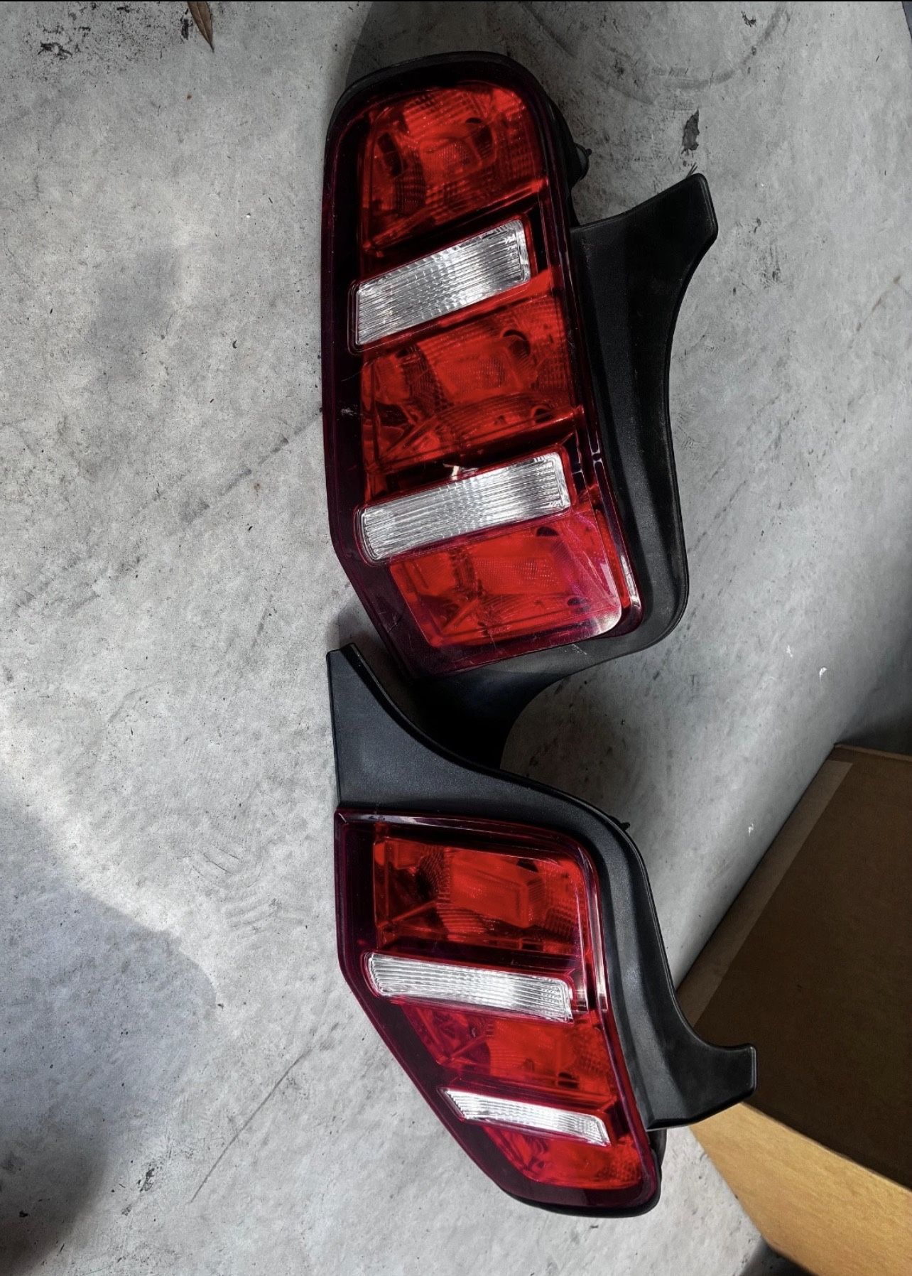 10-12 Mustang Tail Lights
