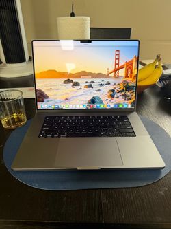Apple MacBook Pro 16” M1 Pro (2021) – 16GB RAM – Liquid Retina XDR