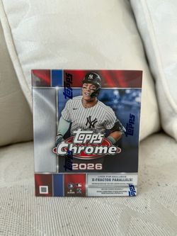 2026 Topps Chrome MLB Baseball Mega Box