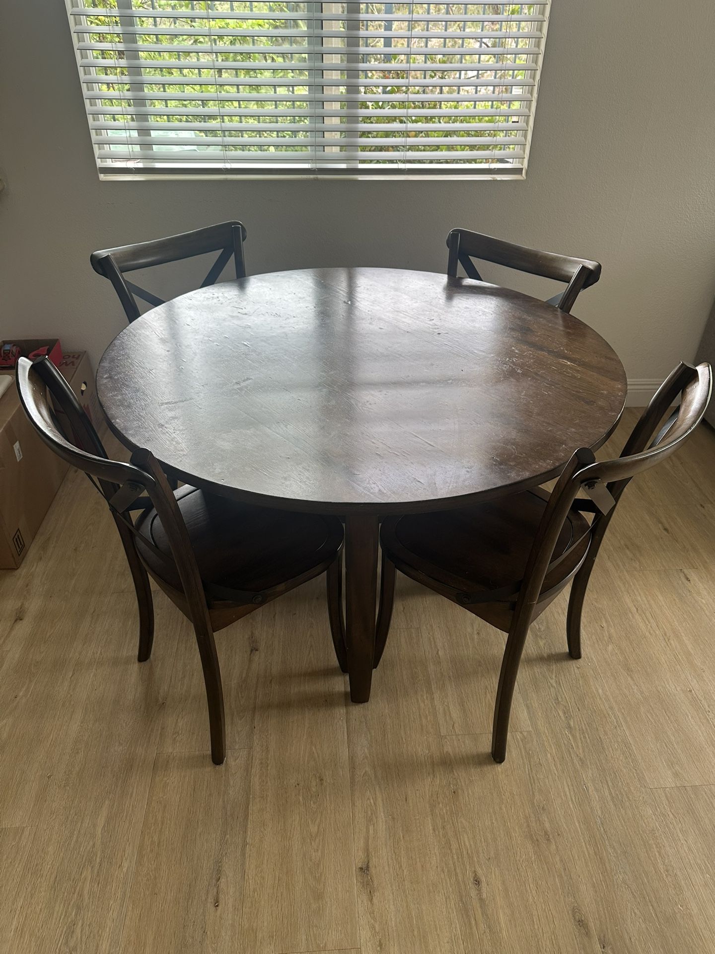 Dining Table W/4Chairs