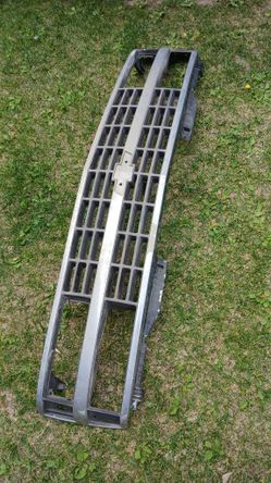 Chevy Silverado  Grille