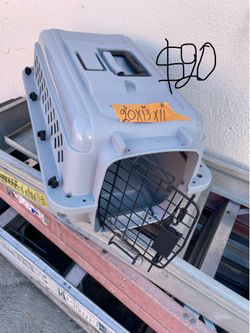 Excellent condition is small and medium size bed carriers