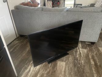 LG 48INCH TV