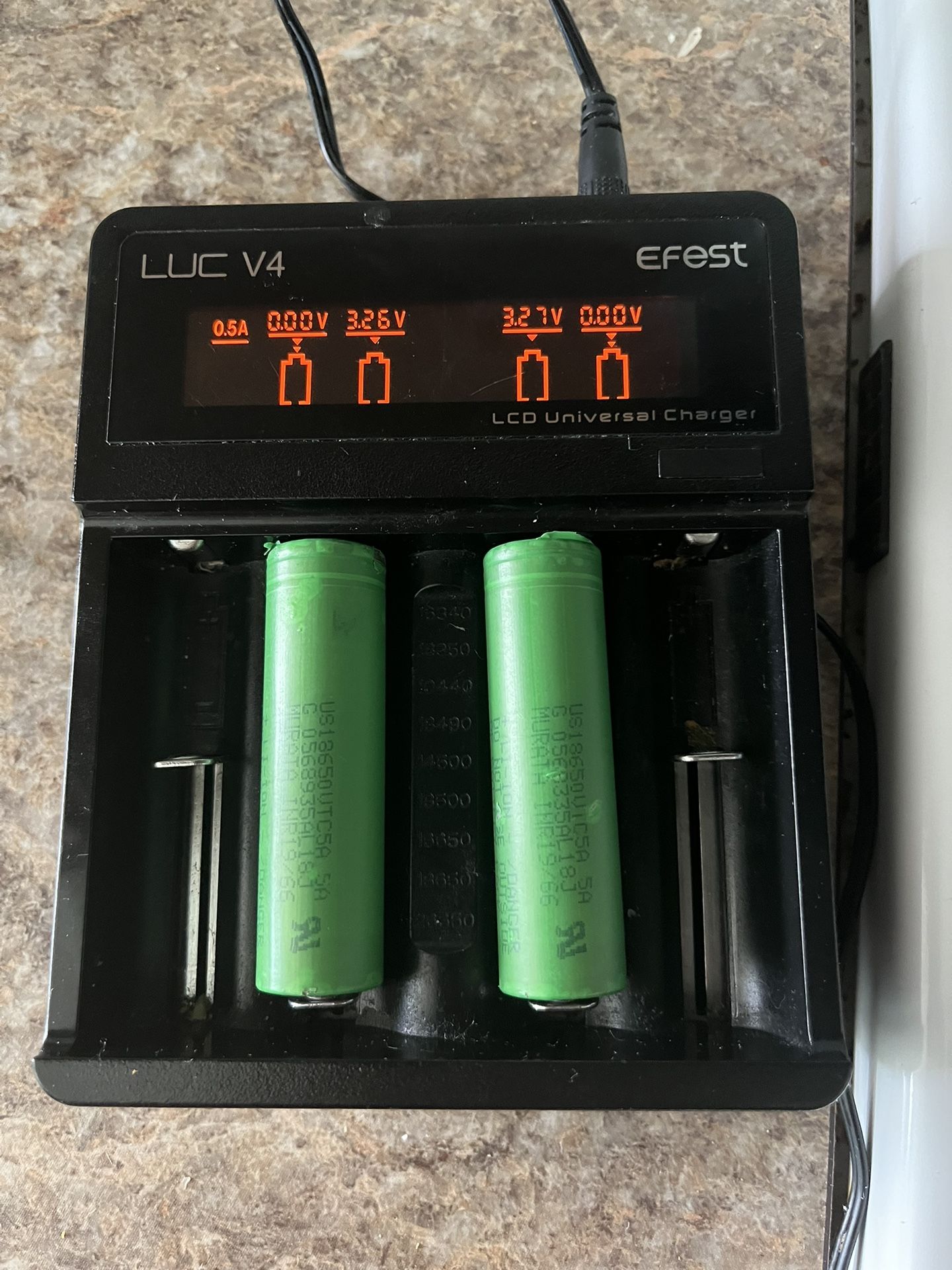 Efest luc4 clearance
