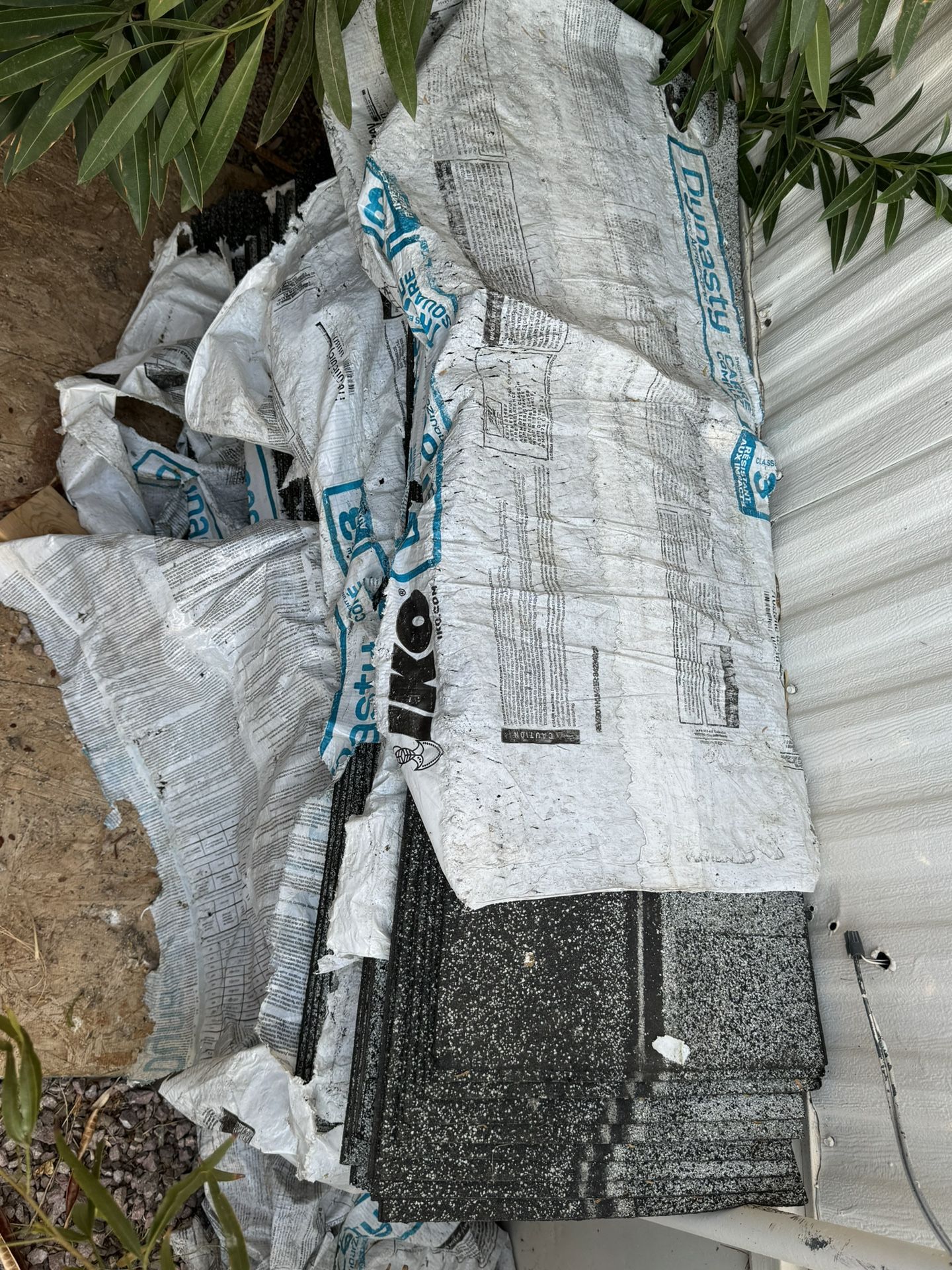 Dynasty Shingles Frostone Grey