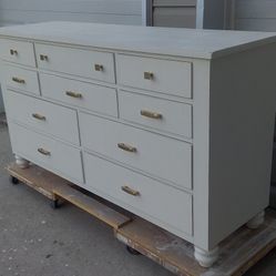 Gorgeous Knotty Pine Triple Dresser with 10 Drawers