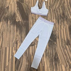 Alo woman’s sports bra/ leggings set