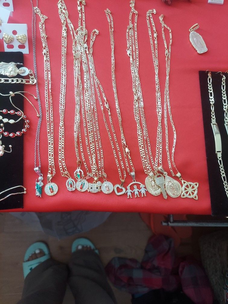 Dije Con Cadena Oro Laminado