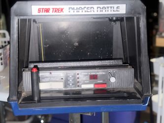 Star Trek Phaser Battle Arcade Game