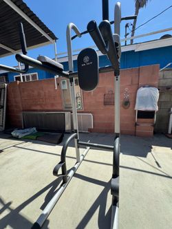 Pull up bar
