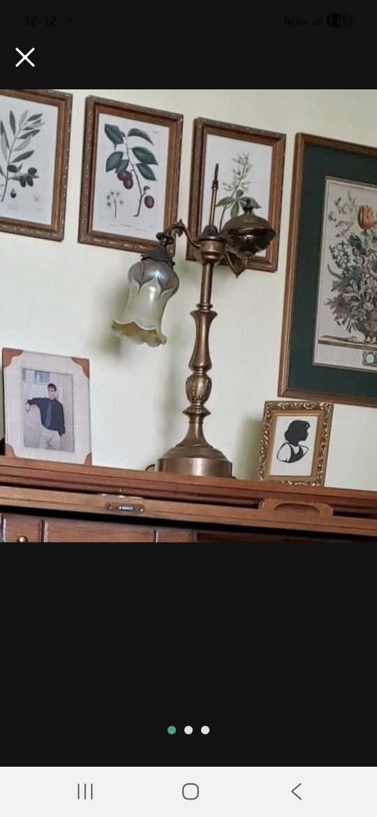 Beautiful Brass and STUBEN ART GLASS SHADE LAMP