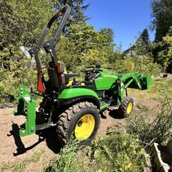 2021 John Deere 2025R 