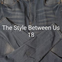 Womens The Style Between Us 18 Denim Blue Jeans. Thin Material, waist 34-38, Rise 14, Inseam 28.5  40% Cotton, 27% Rayon, 32% Polyester, 1% Spandex 1.