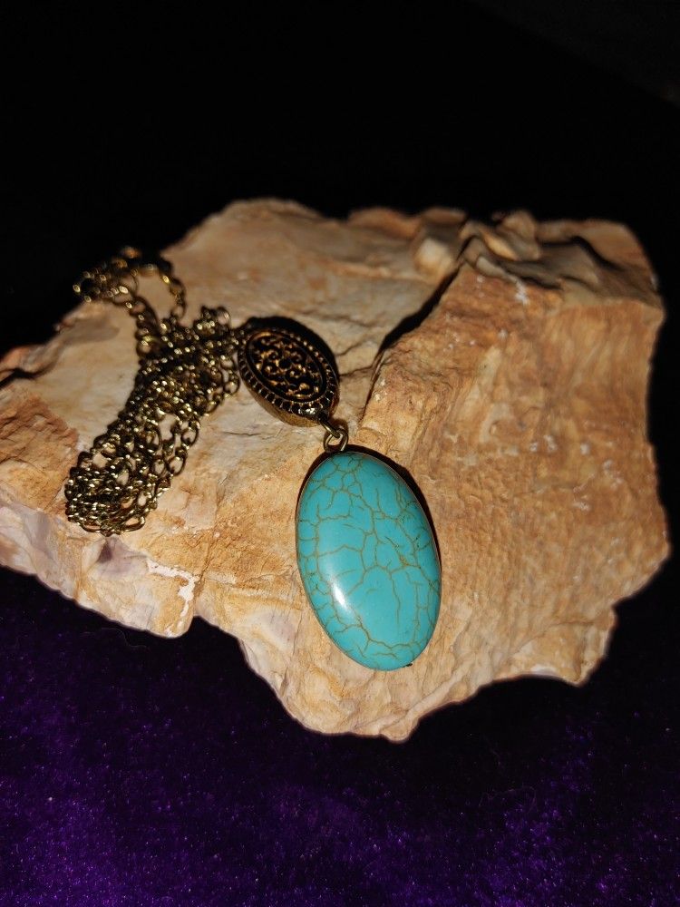 Turquoise colored Stone Necklace
