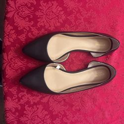 Brand new size 10 Massimo flats
