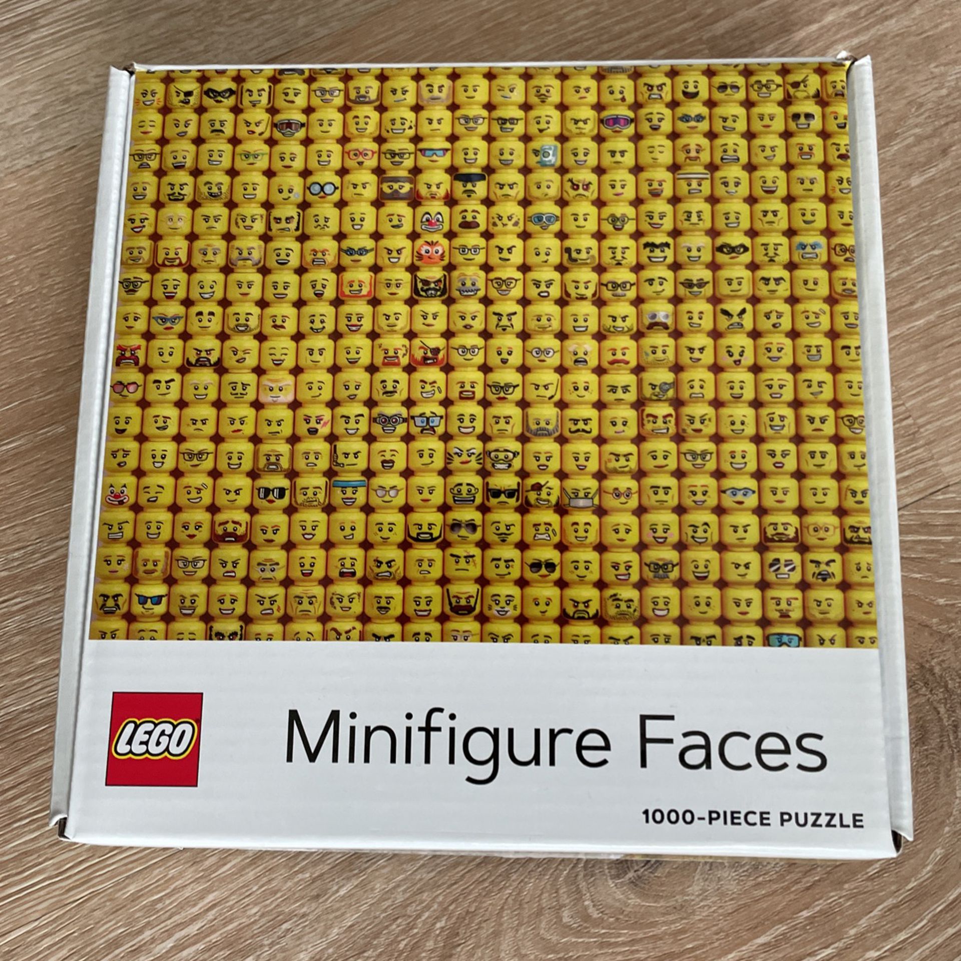  LEGO Minifigure Faces 1000-Piece Jigsaw Puzzle : LEGO
