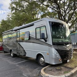 2016 Fleetwood Storm