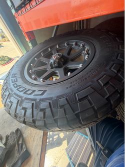 (4)  XD Rims and Tires