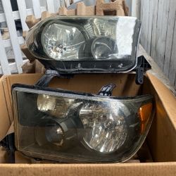 Front Ligs For Toyota Tundra 2010