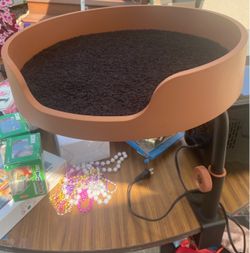 Elevated Cat Bed with Adjustable Stand