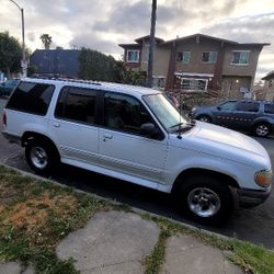 1997 Ford Explorer