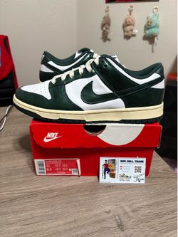 Size 11W / 9.5 mens - Nike Dunk Low Vintage Green